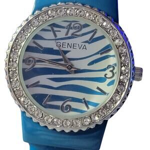 Geneva Women Cuff Watch 7107 Zebra Dial Y2k Seaside Crystals around dial Great